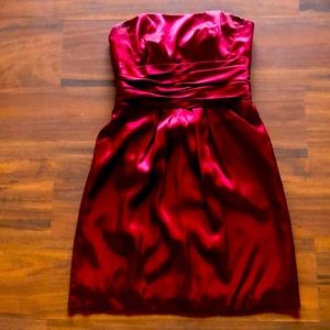 Ruby red strapless knee-length dress